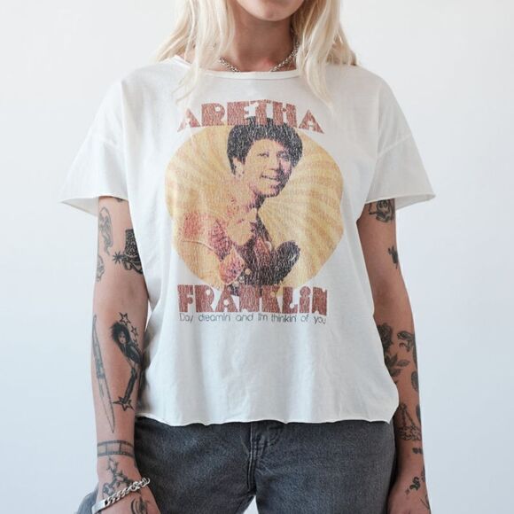 NWOT Midnight Rider Aretha Franklin Daydreaming Cut-off Graphic Tee Size XS - Picture 1 of 9